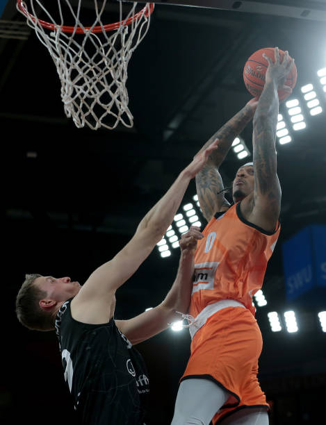 更高级别的 更高级别的